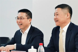 第十三届全国政协委员、经济委员会副主任，中国国际经济交流中心常务副理事长毕井泉到访PG 国际，深入交流大健康产业发展